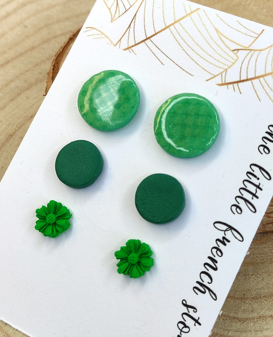 Stud earrings shades of green (P256)
