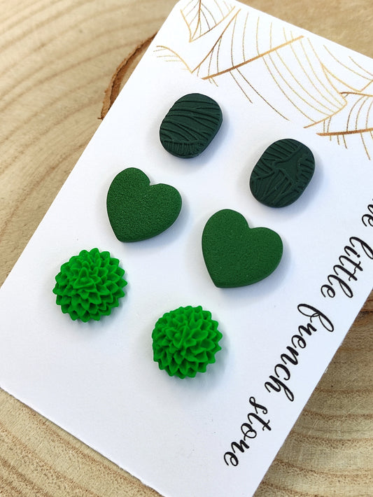 Stud earrings shades of green (P258)