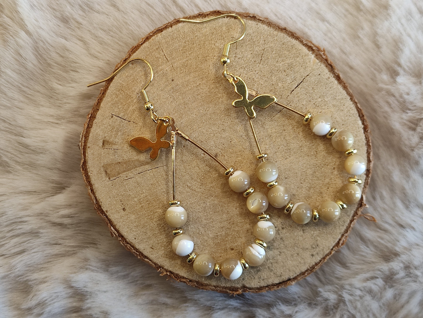 Natural shell pearl hoop earrings
